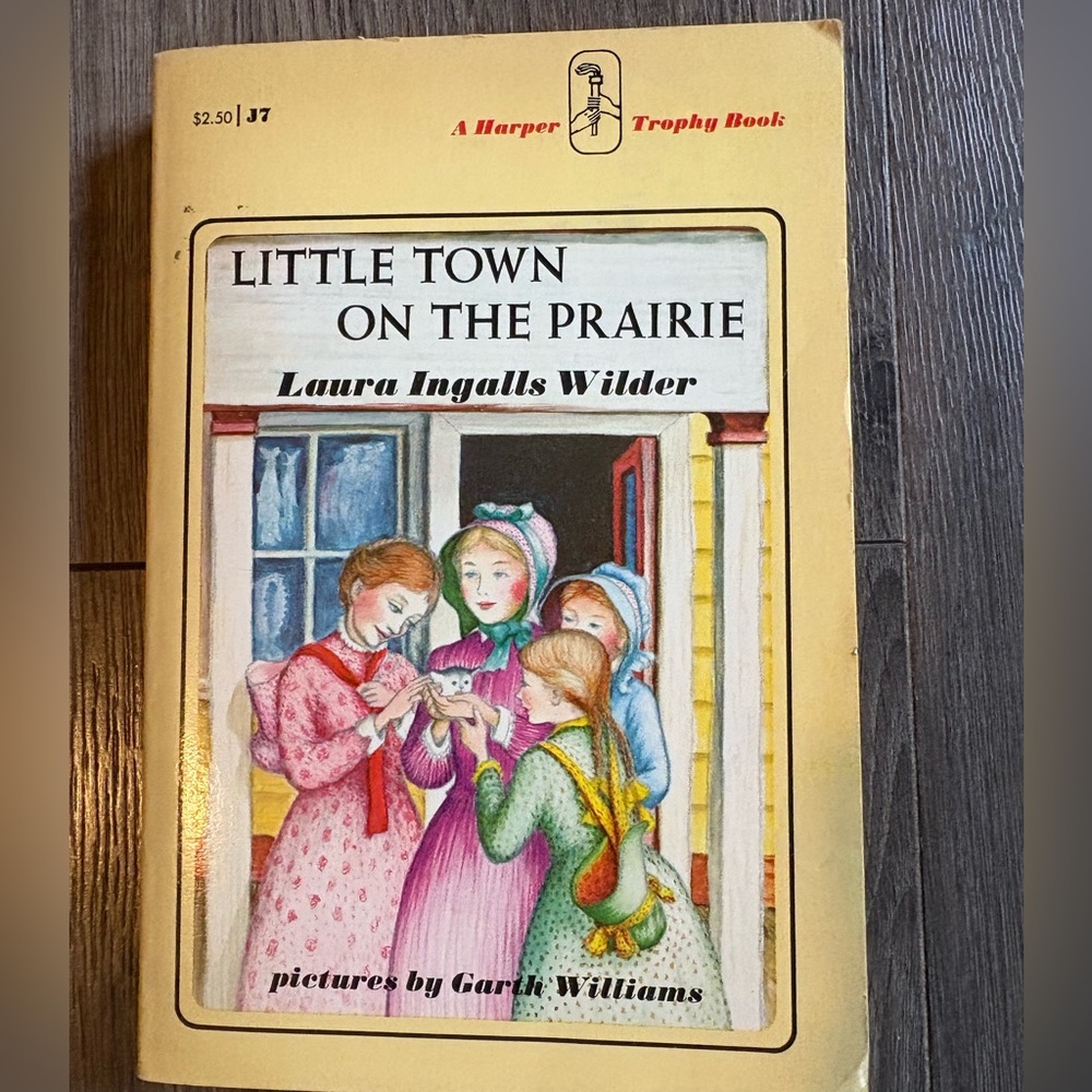 VINTAGE Harper & Row Little Town on the Prairie by Laura Ingalls Wilder